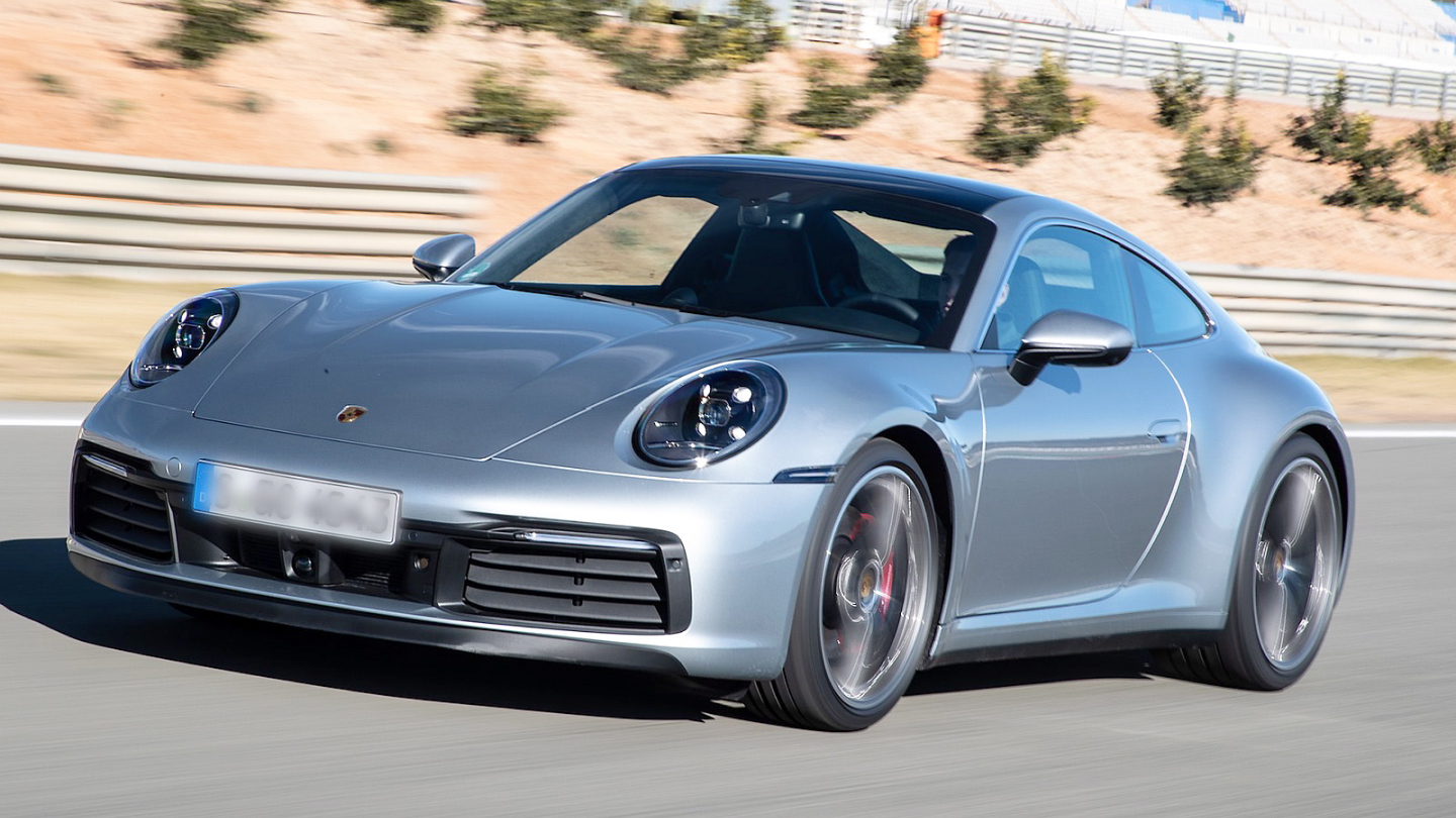 Porsche 911 coupé gris 2020