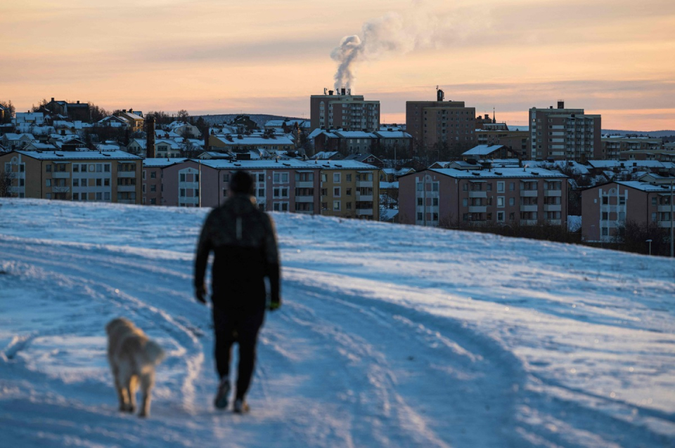 La vieille ville de Kiruna est en cours de déménagement. Elle doit être déplacée 3 km plus loin, car le sol qui la supporte risque de s'effondrer à cause des galeries souterraines de la mine qui lui ont donné naissance. Photo Jonathan NACKSTRAND, AFP