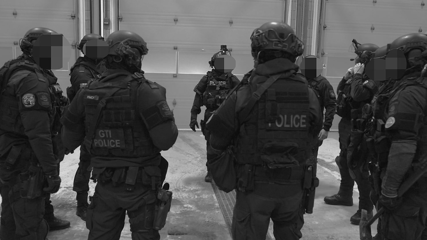 Perquisition du Groupe tactique d'intervention du SPVQ Perquisition du Groupe tactique d'intervention du SPVQ